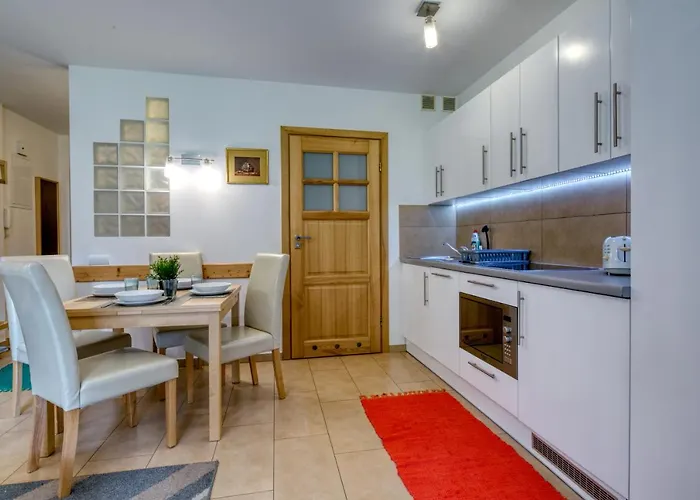 Koral Mozaika Centrum Taras * זקופאנה